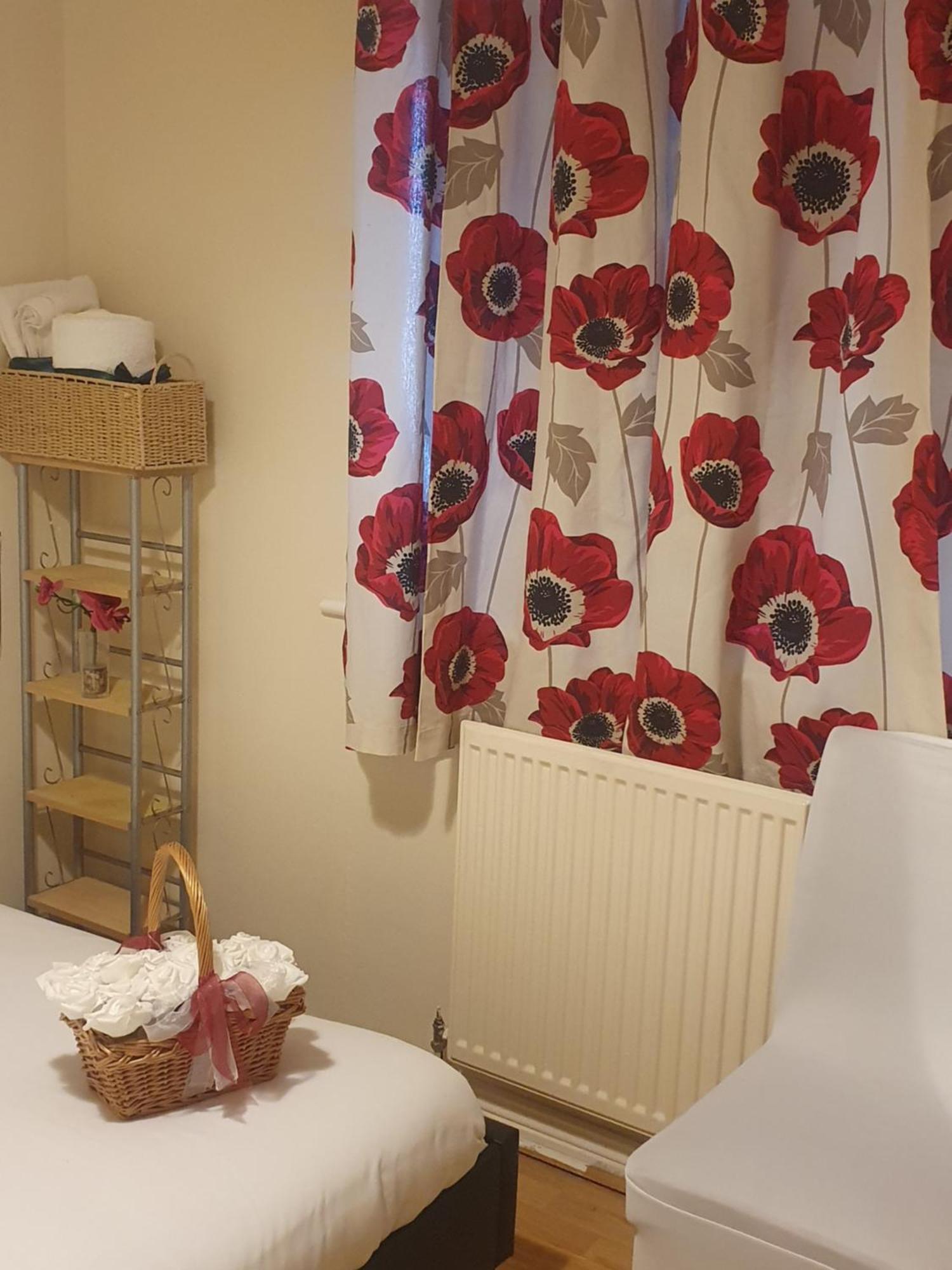Double Size And Single Room In Barking Barking  Exterior photo
